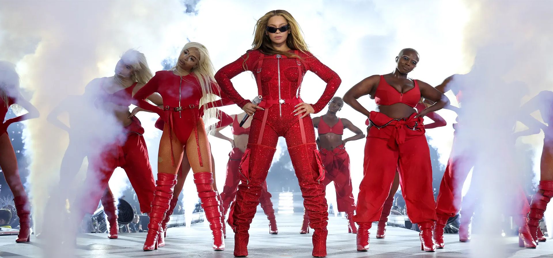 Londres, Reino Unido. Beyoncé se presenta en el escenario durante su gira Renaissance en el Tottenham Hotspur Stadium Fotografía: Kevin Mazur/WireImage para Parkwood Londres, Reino Unido. Beyoncé se presenta en el escenario durante su gira Renaissance en el Tottenham Hotspur Stadium Fotografía: Kevin Mazur/WireImage para Parkwood