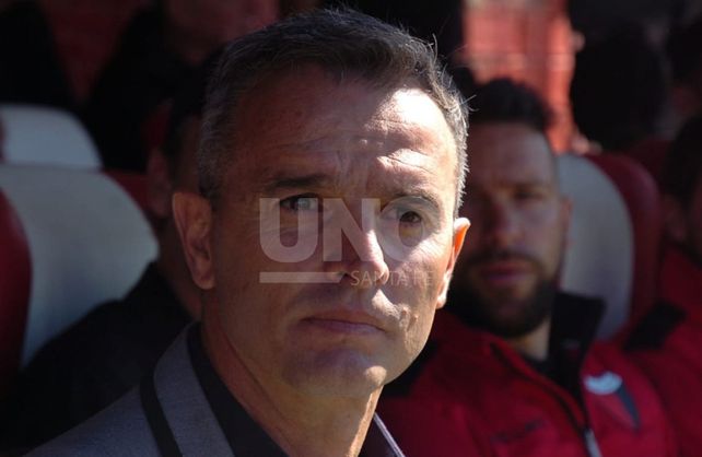 Lavallén: Pagamos caro jugar tres competencias