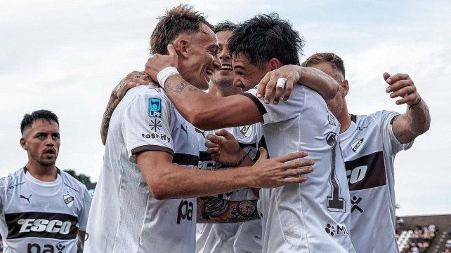 Platense derrotó a Instituto y lidera transitoriamente la zona A del Apertura