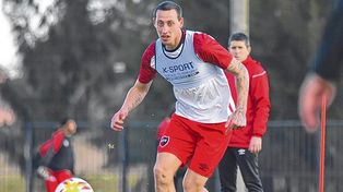 En stand by. Hoy Lema est&aacute; de vacaciones en Benfica pero entrena en Rosario junto a Newells. La espera podr&iacute;a llegar a su fin.