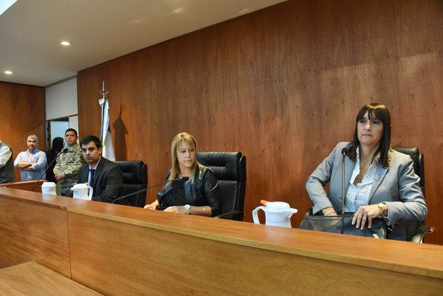 El tribunal que juzgó y absolvió a los nueve acusados.