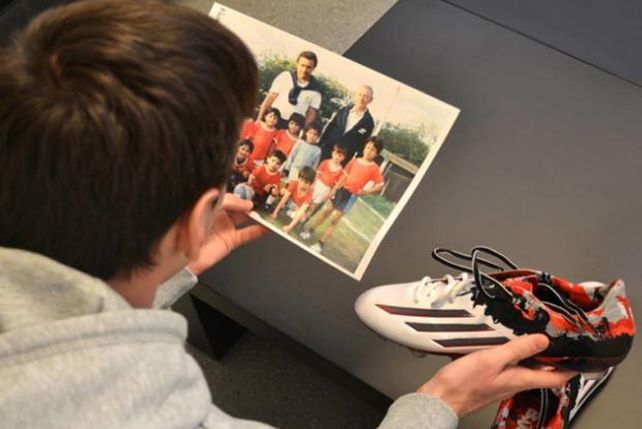 La increíble historia del diseñador rosarino que creó los botines de Messi pero no lo conoce