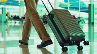 Aerolíneas Argentinas ajusta sus tarifas y el carry on deja de ser gratuito