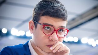 El ajedrecista argentino Faustino Oro. de 12 años, se convirtió en el jugador más joven de la historia en superar los 2.500 puntos de Elo en la modalidad Rápidas