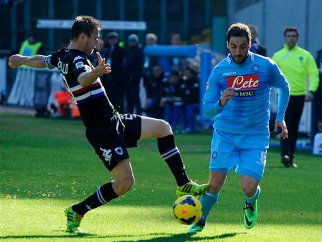 Napoli venció a Sampdoria y sigue bien arriba
