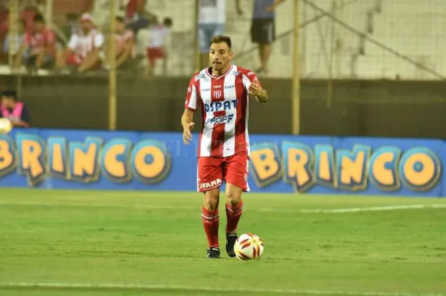 Jonathan Bottinelli se aleja de Uni&oacute;n y se acerca a Rosario Central.