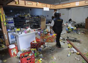 Por los saqueos en los súper de Rosario, hubo 65 detenidos