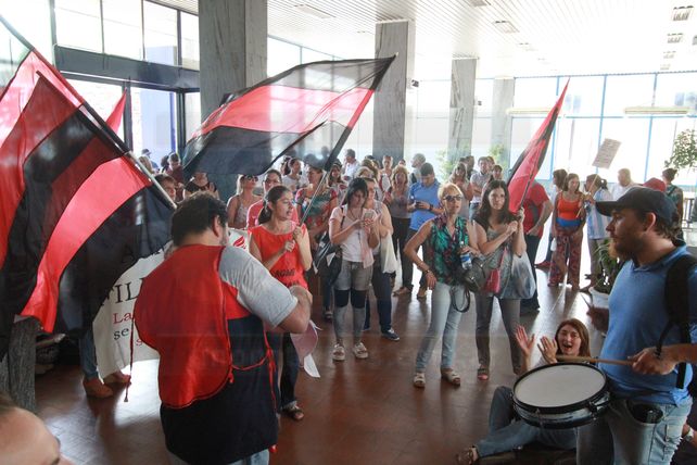 Agmer Paraná reclama enmendar errores en la liquidación de los salarios docentes