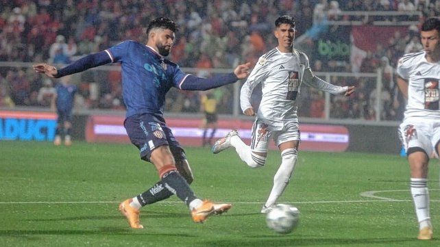 Unión no pudo ante Riestra.