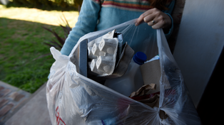 El reciclaje se extiende cada vez más en la ciudadanía, que ve cómo se reduce considerablemente la generación de residuos con estos hábitos.