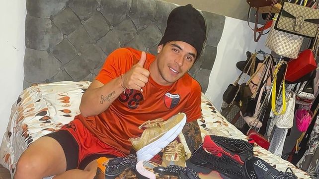 Los caminos de Brian Fernández y Colón podrían separarse en breve.&nbsp;