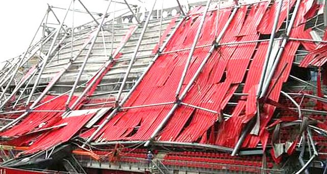 Al menos un muerto al caer el techo de un estadio holand&eacute;s