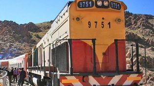 El Tren de las Nubes quedó varado con unos 400 pasajeros