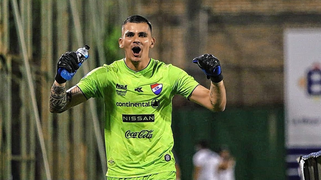 Colón: Santiago Rojas suena para sustituir a Leonardo Burián