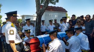 López fue despedido con todos los honores y a la familia se le otorgó una condecoración.&nbsp; 