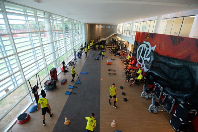 Tragedia en Río de Janeiro: mueren carbonizados chicos de las inferiores del club Flamengo