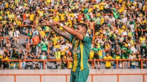 Unión avanza a paso firme para sumar al goleador Agustín Colazo