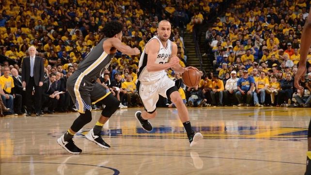Con buen aporte de Manu, los Spurs volvieron a perder con Golden State