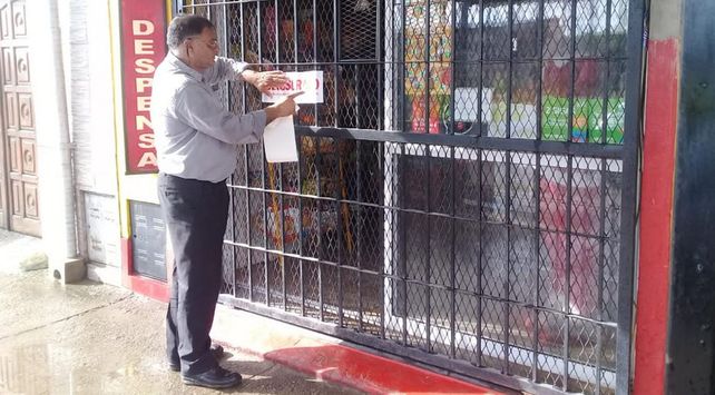 Se trata de comercios que no contaban con el permiso correspondiente para la venta de los productos.// Foto: Santa Fe Ciudad.