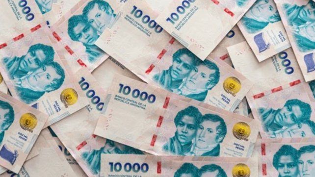 Los bonos para trabajadores de la administración pública que anunció el gobernador de Santiago del Estero