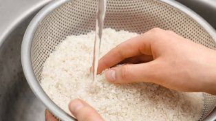 ¿Hay que lavar el arroz antes de cocinarlo? qué dice la ciencia