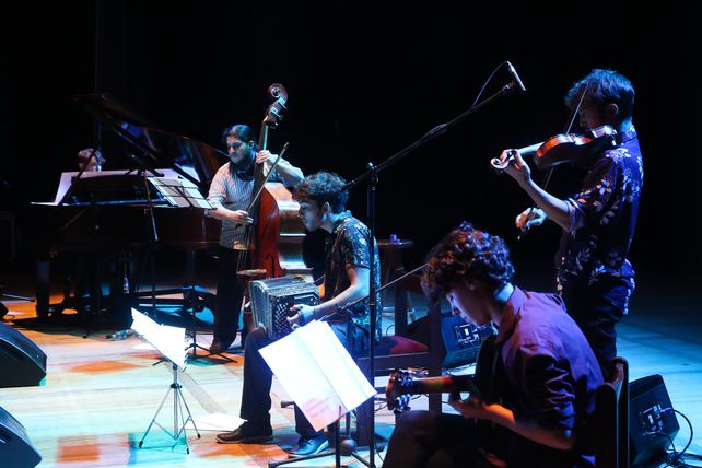 El tango más vivo que nunca: el quinteto rosarino presenta nuevo disco y se prepara para su próxima gira. 