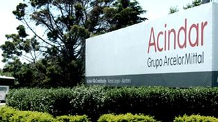 La empresa Acindar sufre el impacto de la caída en la demanda de acero por parte de la industria