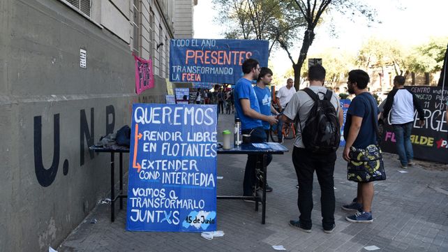 A las urnas. Hace dos semanas se definieron las conducciones de los centros de estudiantes.