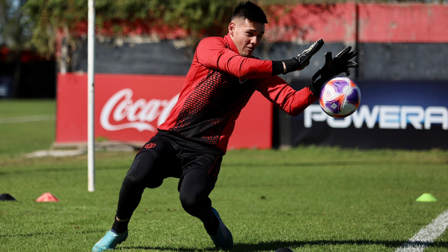 Lautaro Morales lleva seis partidos en el arco rojinegro.