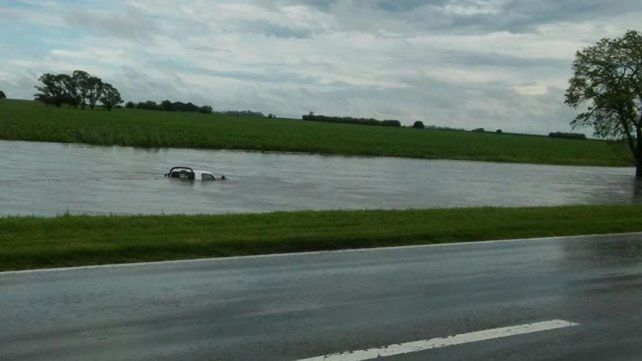 Incontenible. Los arroyos crecieron y llevaron todo lo que encontraron
