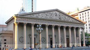 Robaron 100 mil pesos de la catedral porteña
