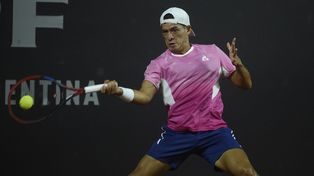 Sebastián Báez se lleva todo el cariño rosarino por la Copa Davis 2024. Favorito a ganar el YPF Rosario Challenger en el Jockey Club.