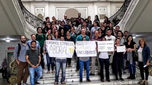 Trabajadores contratados exigen una reunión con el gobierno provincial
