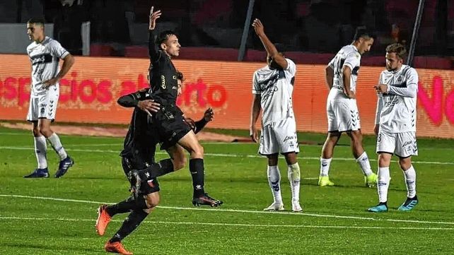 ¿Cómo le fue a Colón visitando a Gimnasia?