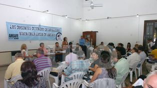 Los docentes aceptaron pero no se sabe si inician las clases