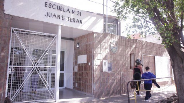 Amenaza de bomba en escuela Juan B. Terán.