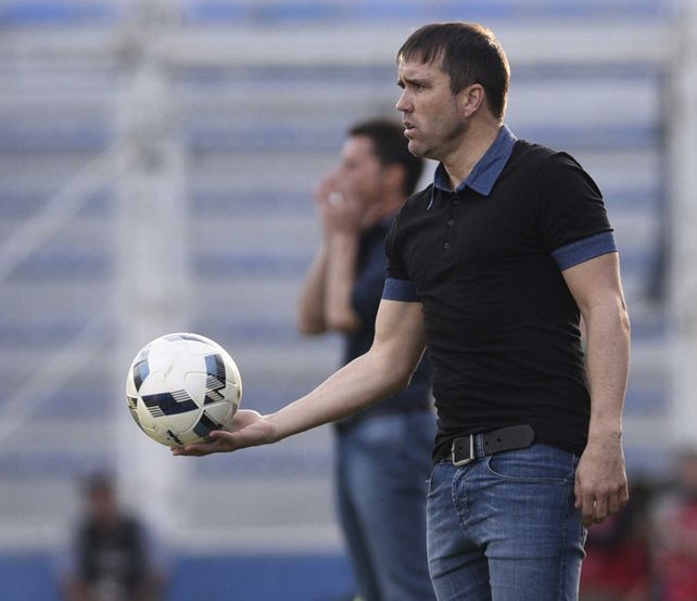 Chacho dixit. El arranque de ambos tiempos fue lo peor y no me gustó como jugamos