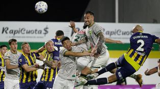 Quintana ya impactó de cabeza para marcar el descuento en la derrota canalla ante Defensa y justicia.
