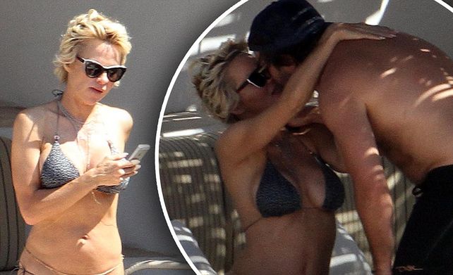 Pamela Anderson, in fraganti sin la bikini