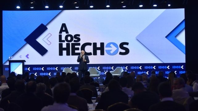 acá. El gobernador participó del encuentro empresario.