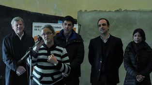 Se firmó el contrato para comenzar la obra de cloacas en 12 de Octubre