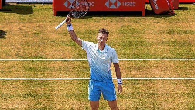 Jiri Lehecka superó al británico Jacob Fearnley para acceder a las semifinales del ATP 500 de Queens.