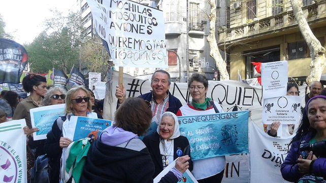 El profesor Luis Lafferriere habló sobre las crisis recurrentes de un modelo que hace ricos cada vez más ricos (muy pocos) y más pobres.