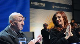 El recuerdo de Clorindo Testa en Twitter y Facebook