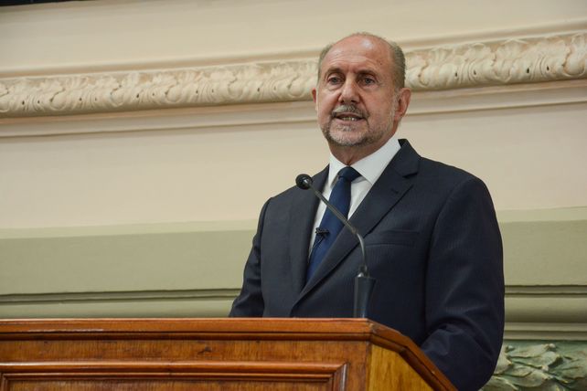 El gobernador Omar Perotti.