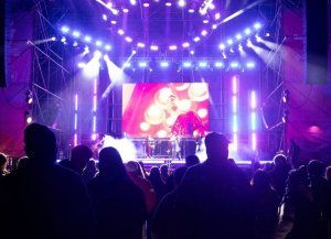 Así se vivió el primer día de Fan Fest: Rombai, Natalie Pérez y mucha música