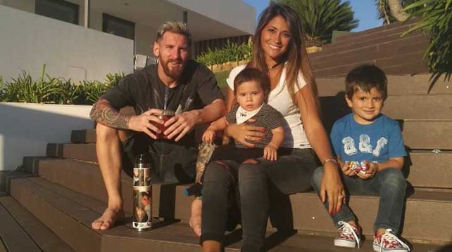 Te vas a emocionar: a pesar de todo, hay alguien que pudo robarle a Messi una sonrisa
