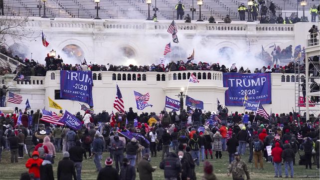 Manifestantes violentos