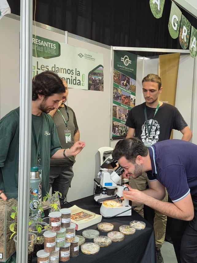La Expo Carreras de la UNR recibe a unos 10 mil jóvenes por día