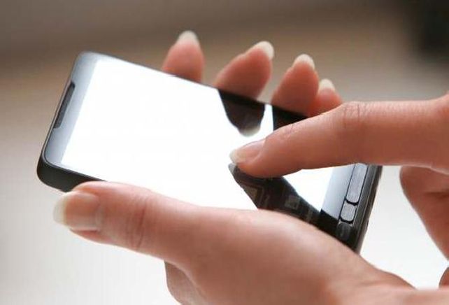 El gobierno provincial prepara un botón de alerta en celulares para el sistema Android